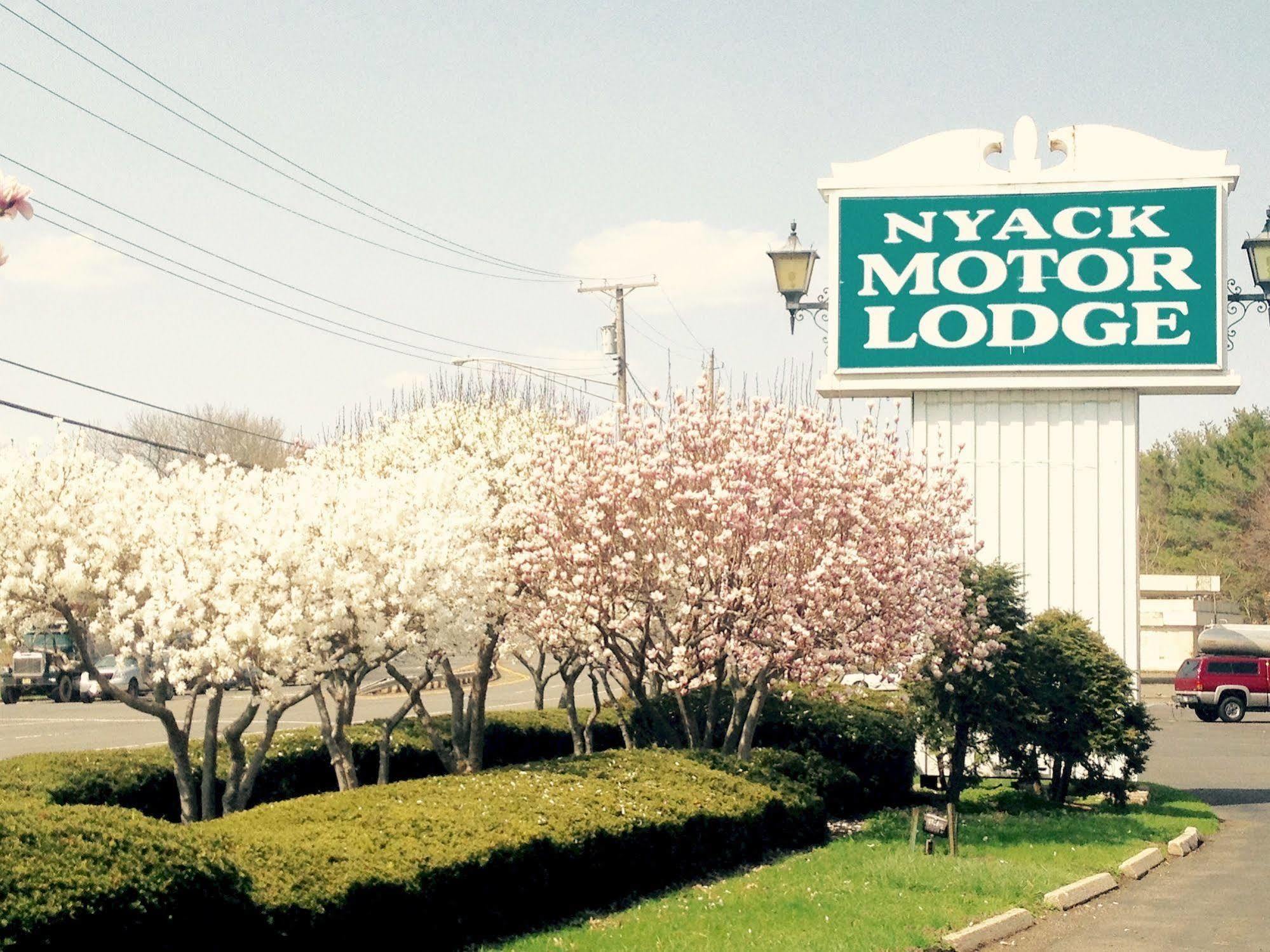 Tappan Zee Hotel West Nyack Kültér fotó